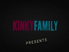 Viziosa Famiglia - Una famiglia poco sesso ricatto Kirsten Lee