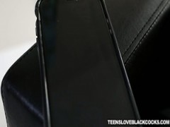 Sinuosa bianco ninfomane Natalie Brooks va interracial soffiare gustoso grosso cazzo nero